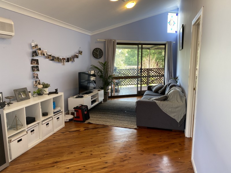 389 Princes Highway, Bomaderry NSW 2541