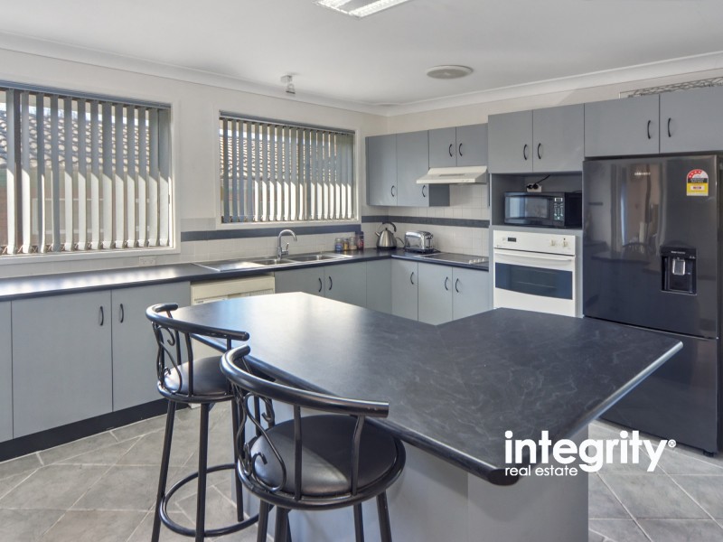 2 Jasmine Drive, Bomaderry NSW 2541