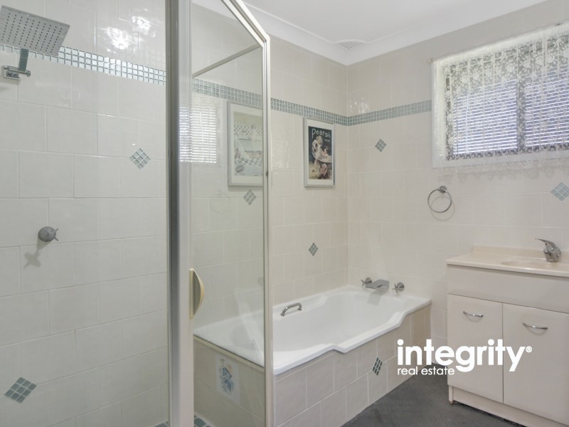 2 Jasmine Drive, Bomaderry NSW 2541