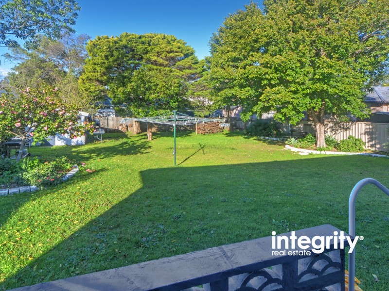 2 Jasmine Drive, Bomaderry NSW 2541