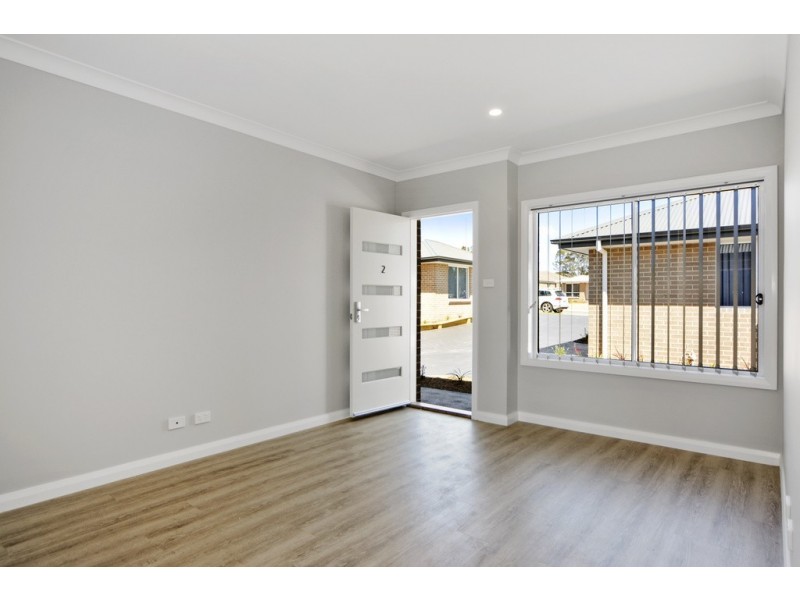 2/2 Elian Crescent, South Nowra NSW 2541