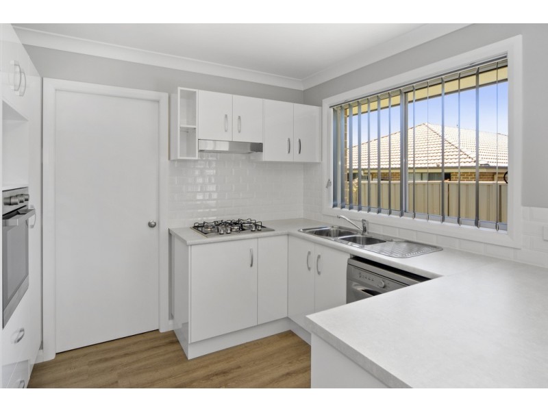 2/2 Elian Crescent, South Nowra NSW 2541