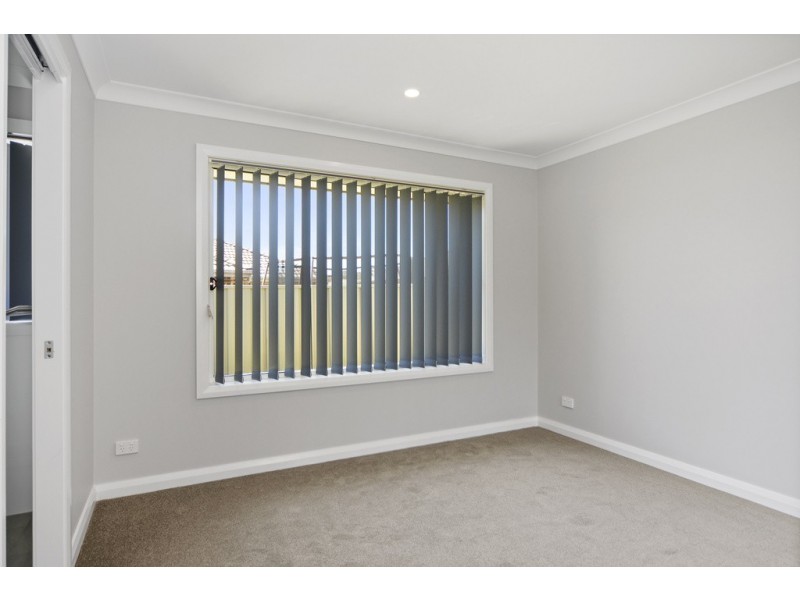 2/2 Elian Crescent, South Nowra NSW 2541