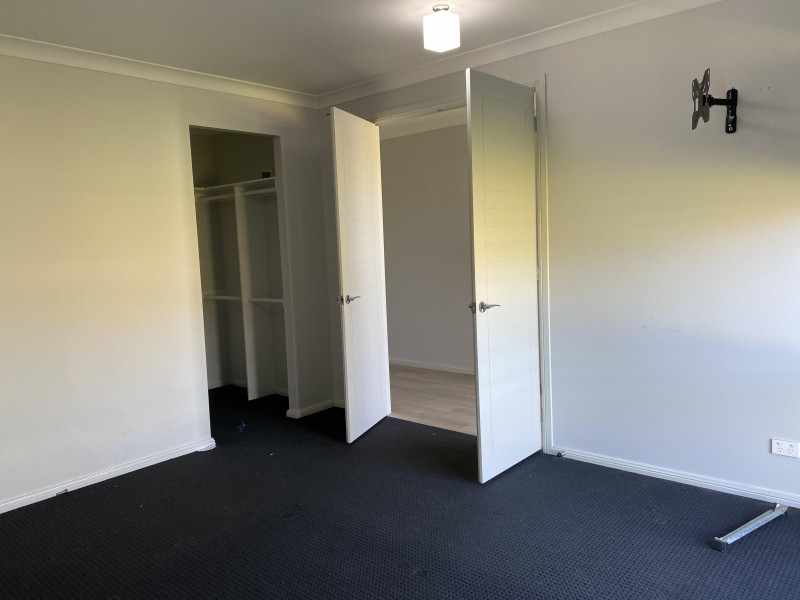 5 Alata Crescent, South Nowra NSW 2541