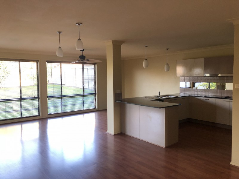 21 Royal Street, Worrigee NSW 2540