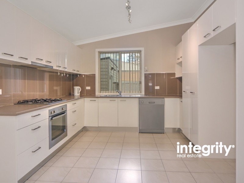 22/278 Princes Highway, Bomaderry NSW 2541