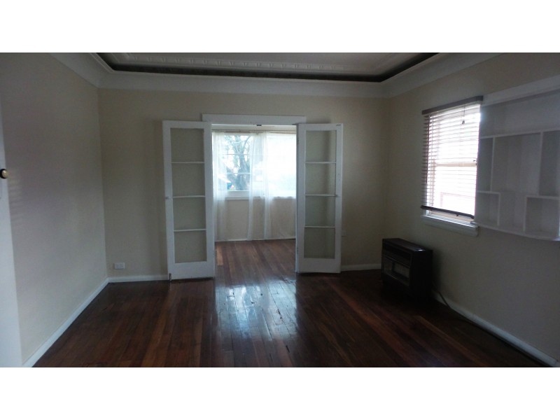 121 Plunkett Street, Nowra NSW 2541