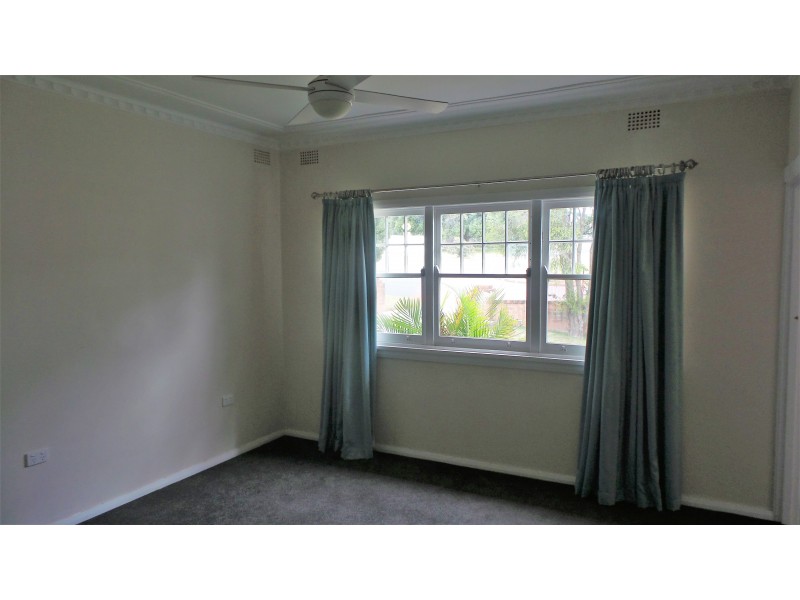 121 Plunkett Street, Nowra NSW 2541