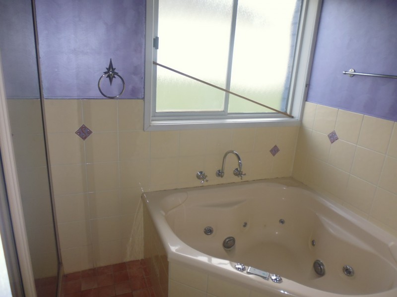 3 Tallayang Street, Bomaderry NSW 2541