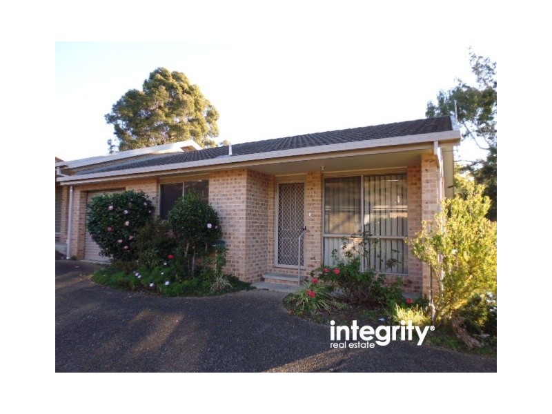 1/6 Carisbrooke Close, Bomaderry NSW 2541