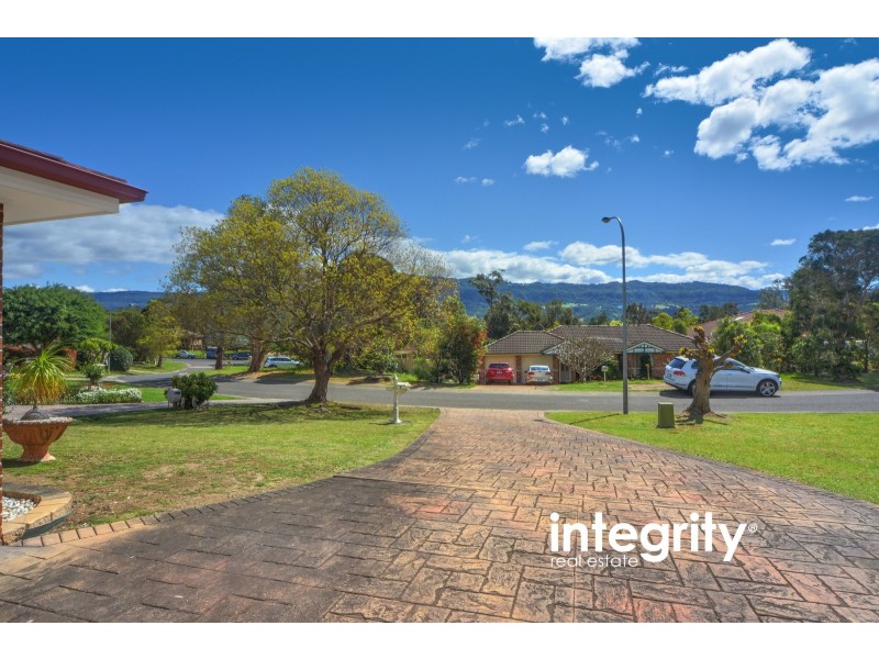 5 Hamilton Place, Bomaderry NSW 2541