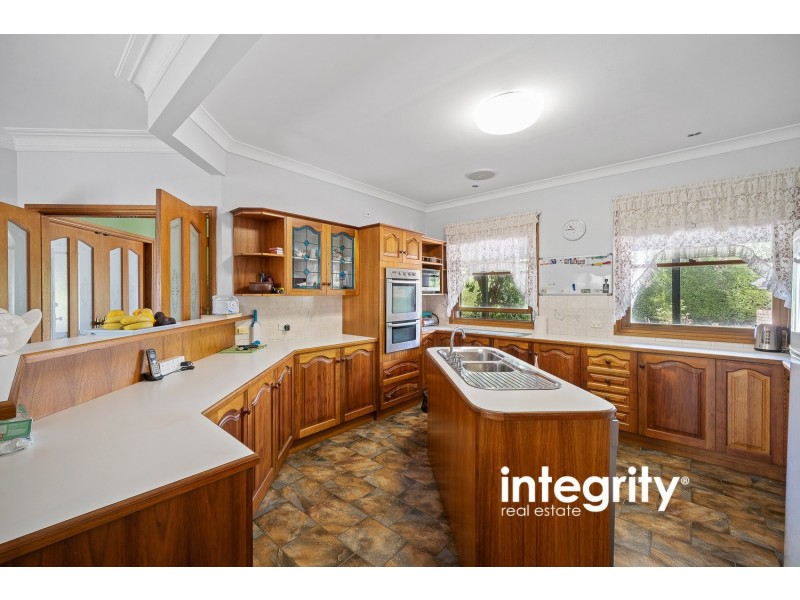 28 Elvin Drive, Bomaderry NSW 2541