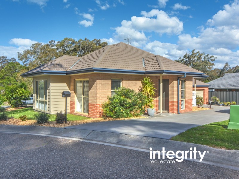24/33 Lynburn Avenue, Bomaderry NSW 2541