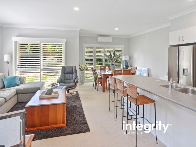 24/33 Lynburn Avenue, Bomaderry NSW 2541