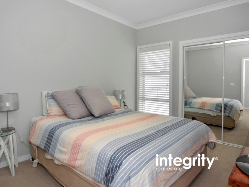 24/33 Lynburn Avenue, Bomaderry NSW 2541