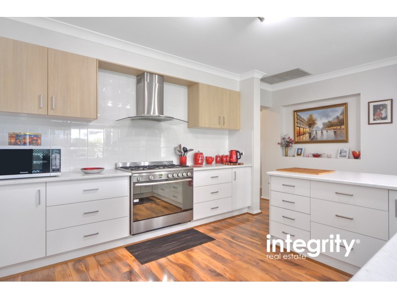 16 Hanover Close, South Nowra NSW 2541