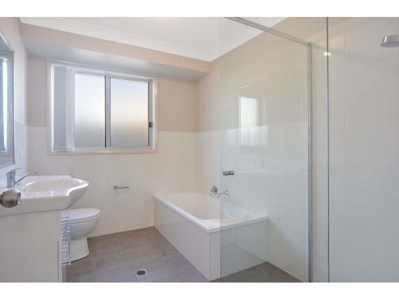 18B Elian Crescent, South Nowra NSW 2541