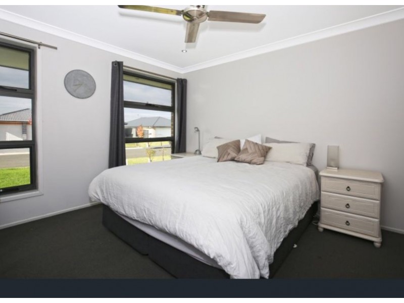 10 Bowerbird Street, South Nowra NSW 2541
