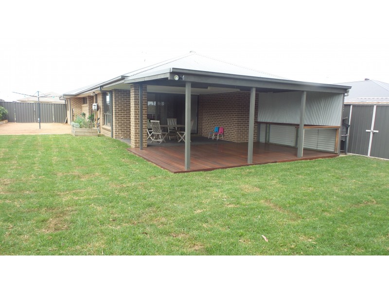 10 Bowerbird Street, South Nowra NSW 2541