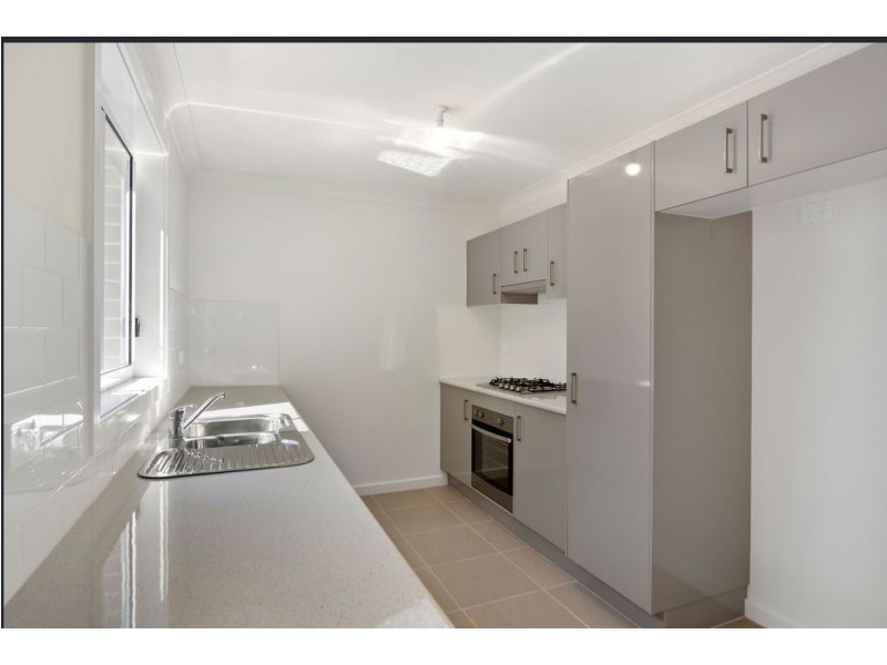 13C Junction Street, Nowra NSW 2541