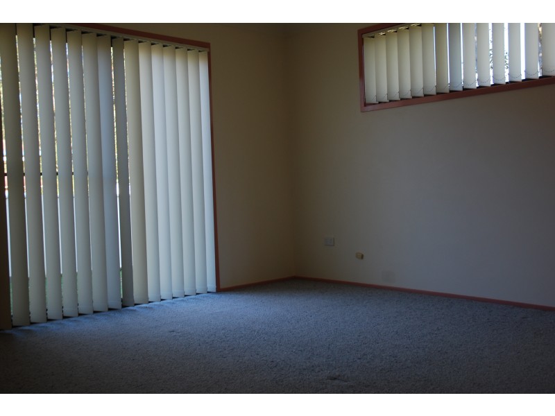 12 Olympic Drive, West Nowra NSW 2541