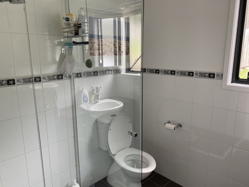 15 Nita Place, Bomaderry NSW 2541