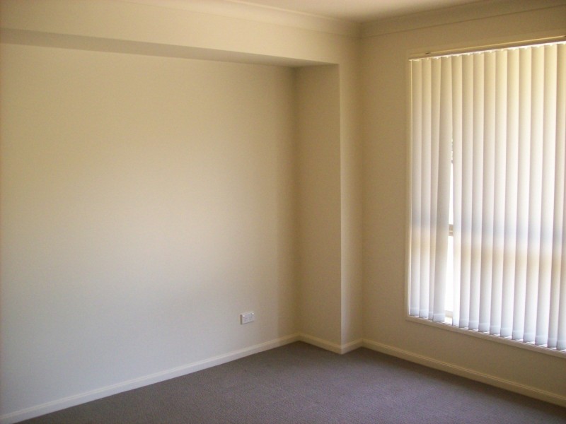 2/8 Meroo Road, Bomaderry NSW 2541