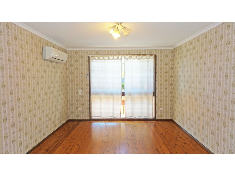 4 Camelia Grove, Bomaderry NSW 2541