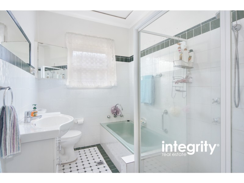 2 Hollands Road, Nowra NSW 2541