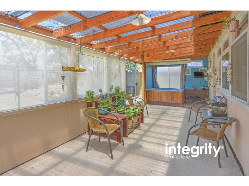 2 Hollands Road, Nowra NSW 2541