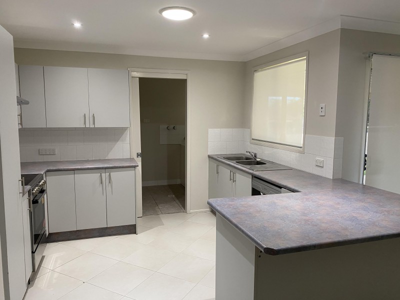 21 Hermes Crescent, Worrigee NSW 2540