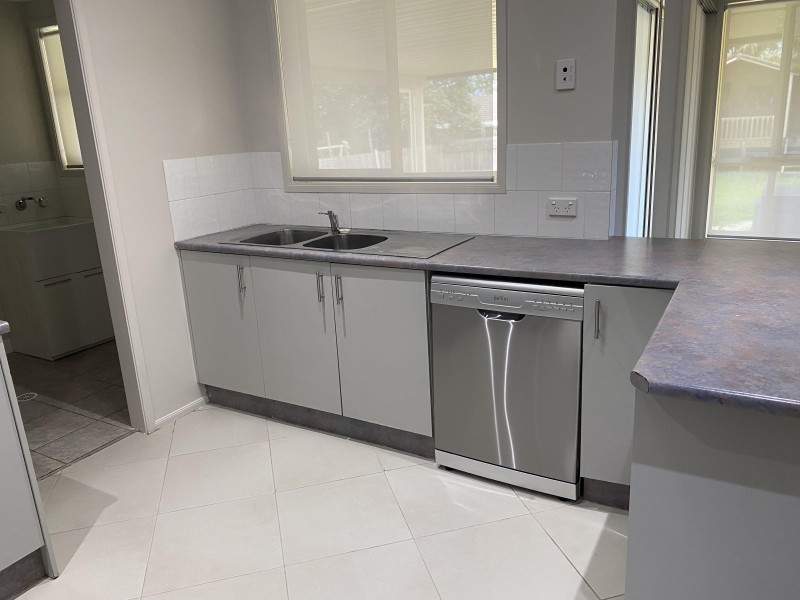 21 Hermes Crescent, Worrigee NSW 2540