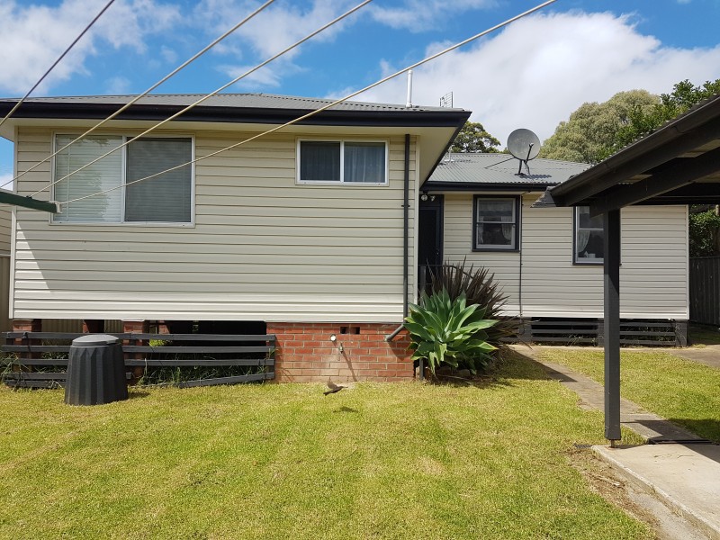 21 Young Avenue, Nowra NSW 2541