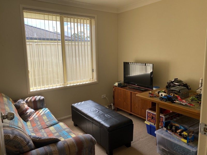 5 Guinea Flower Crescent, Worrigee NSW 2540