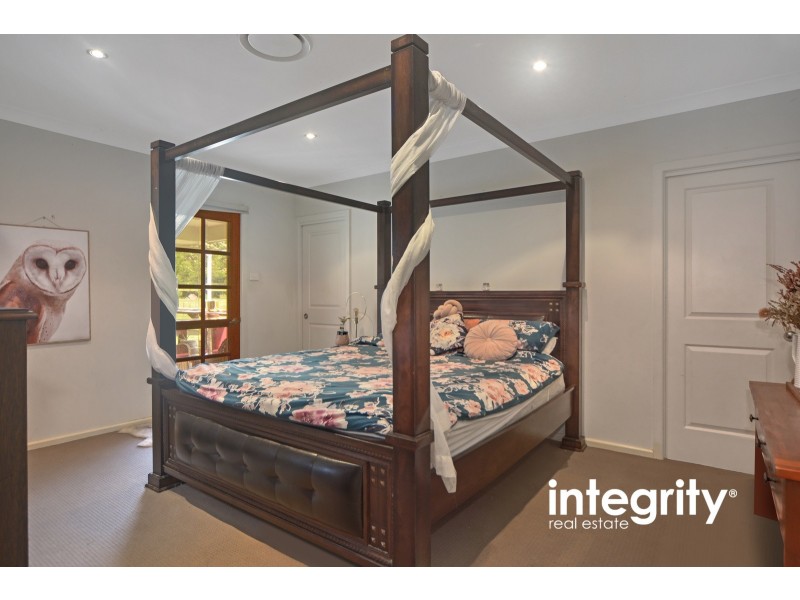 51 Emerald Drive, Meroo Meadow NSW 2540