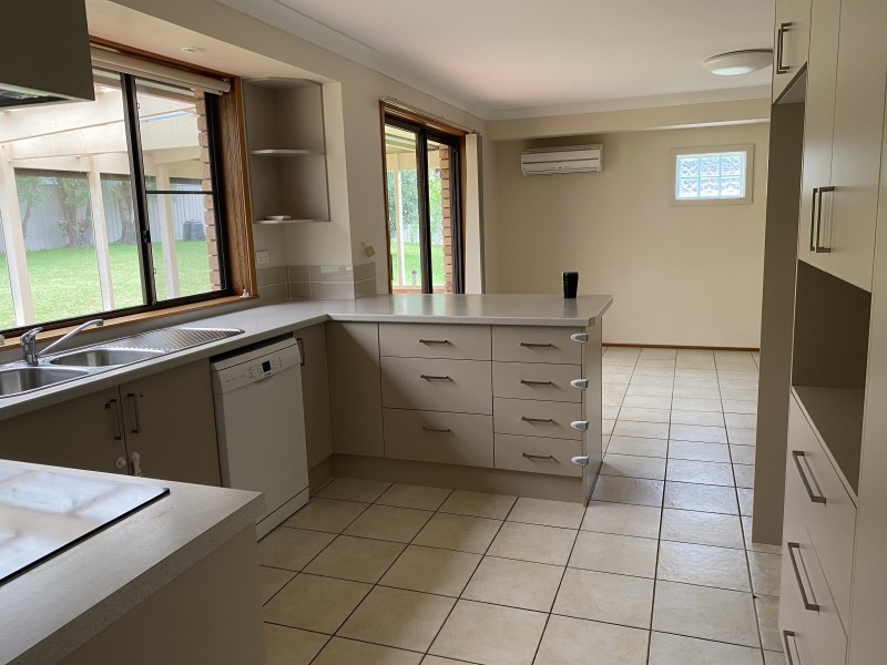 5 Wingello Close, North Nowra NSW 2541