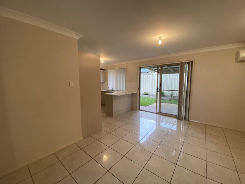 2/123A Meroo Road, Bomaderry NSW 2541