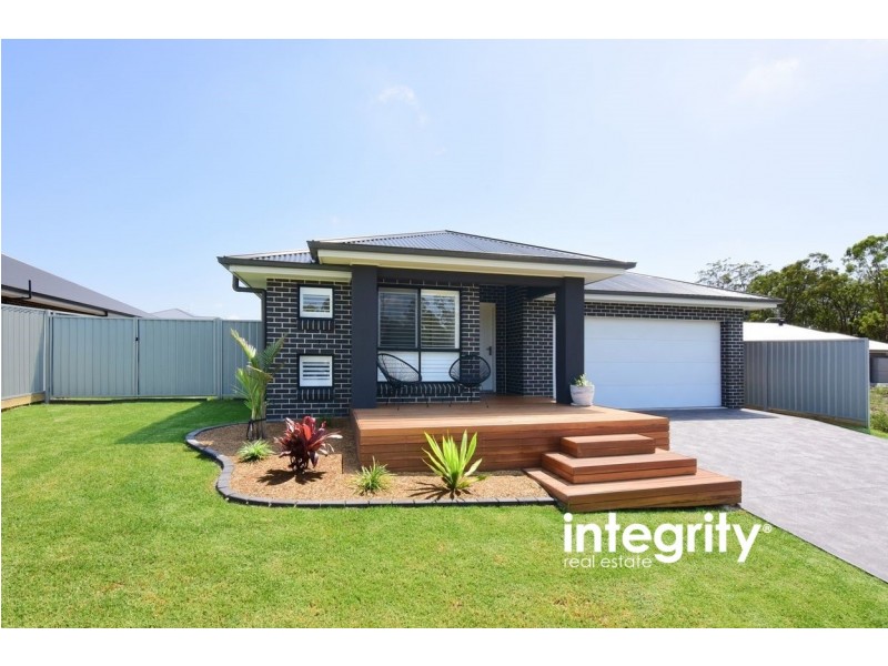 26 Alata Crescent, South Nowra NSW 2541