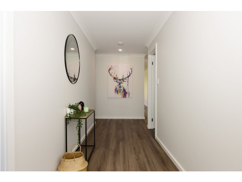 26 Alata Crescent, South Nowra NSW 2541