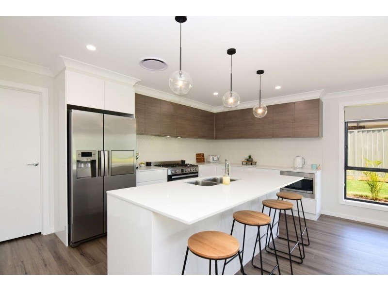 26 Alata Crescent, South Nowra NSW 2541