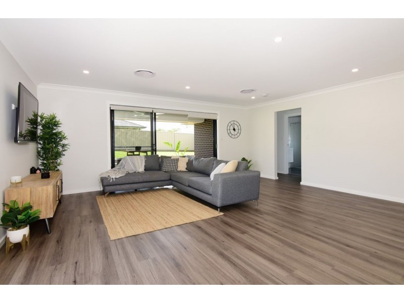 26 Alata Crescent, South Nowra NSW 2541