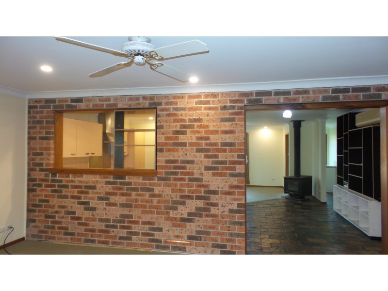 5 Lyndhurst Drive, Bomaderry NSW 2541