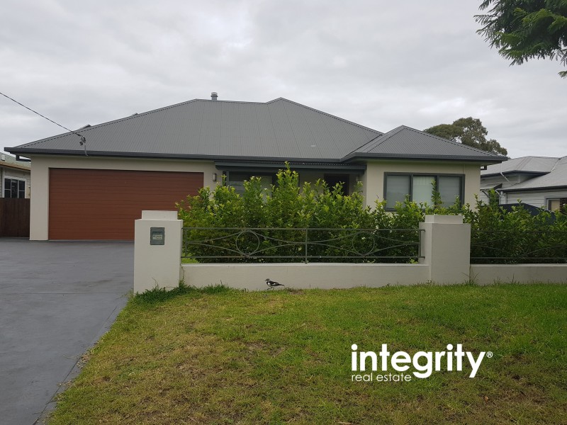 16 Osborne Street, Nowra NSW 2541