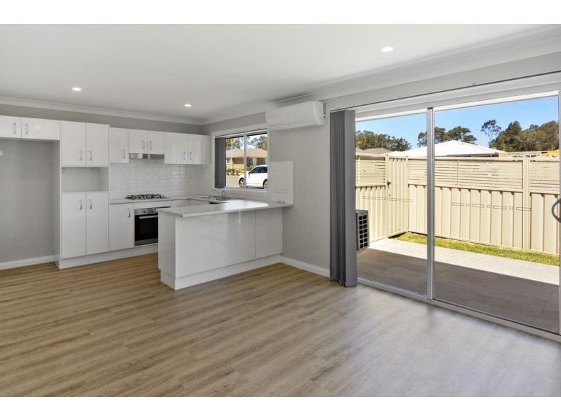 1/2 Elian Crescent, South Nowra NSW 2541