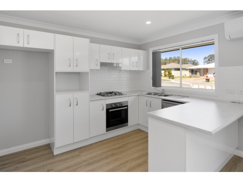 1/2 Elian Crescent, South Nowra NSW 2541