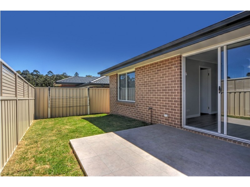 1/2 Elian Crescent, South Nowra NSW 2541