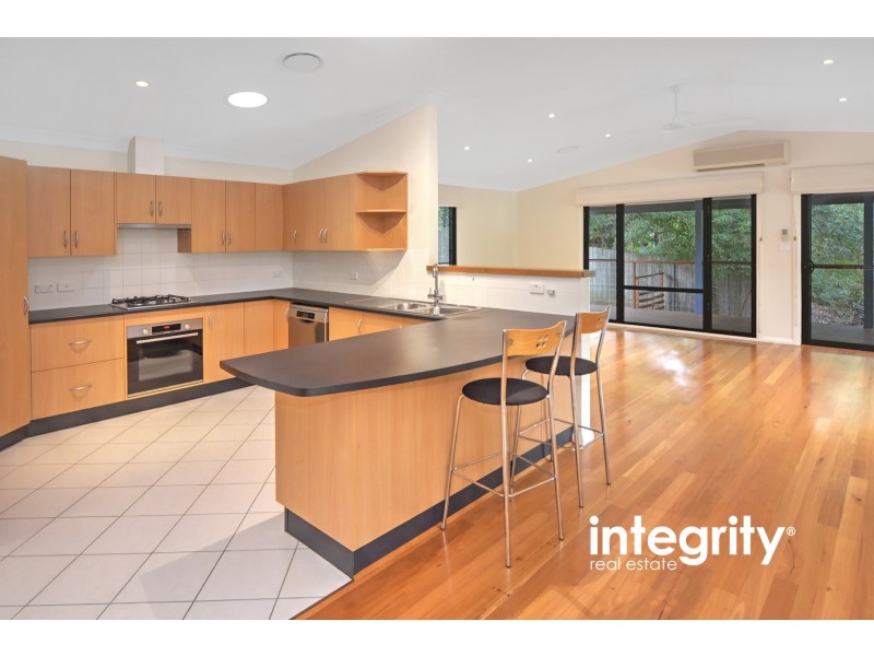 15 Nita Place, Bomaderry NSW 2541