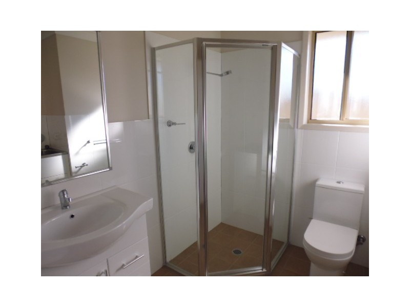 1/123A Meroo Road, Bomaderry NSW 2541