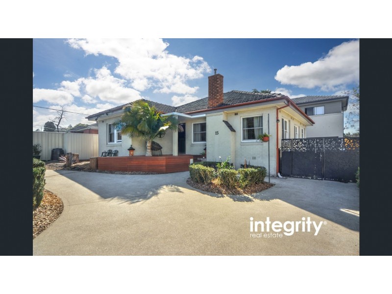 15 Cambewarra Road, Bomaderry NSW 2541
