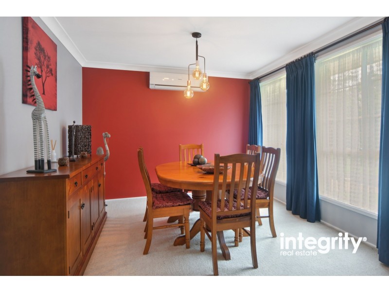 52 Yeovil Drive, Bomaderry NSW 2541